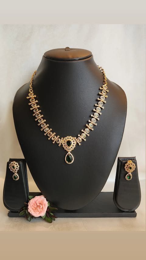 Necklace 100