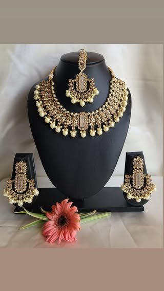 Necklace 15