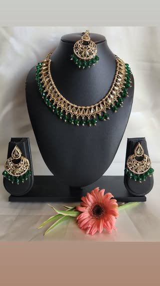 Necklace 18