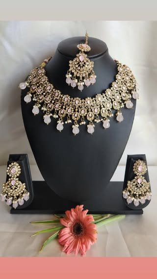 Necklace 19