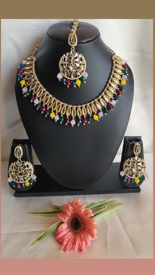 Necklace 36