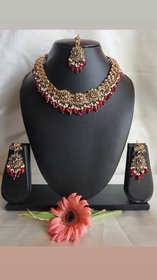 Necklace 37