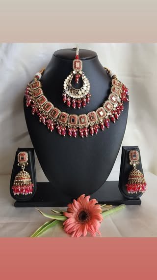 Necklace 38