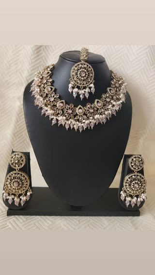 Necklace 58