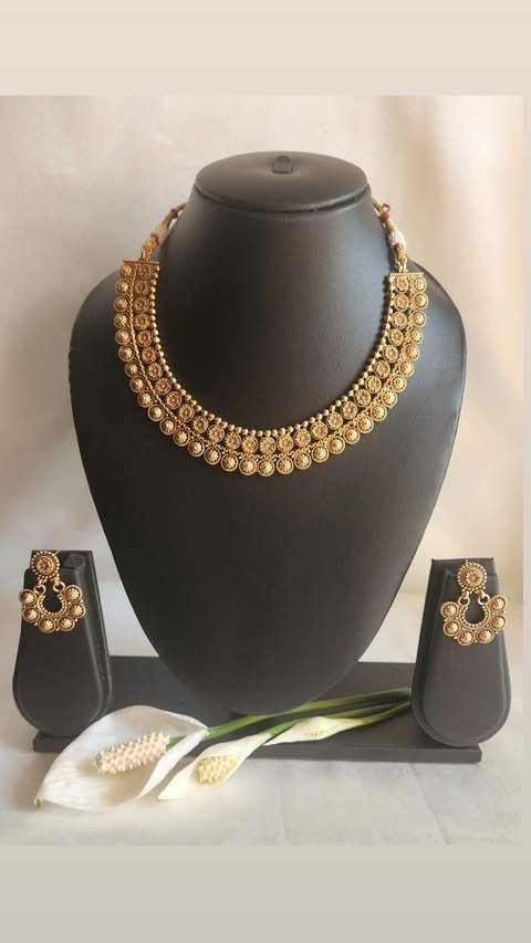 Necklace 66