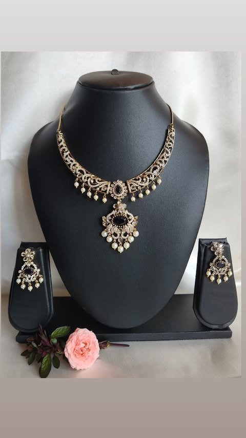 Necklace 84