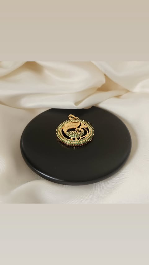Pendants 1