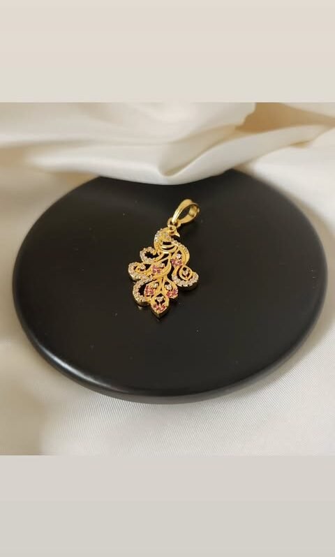 Pendants 11