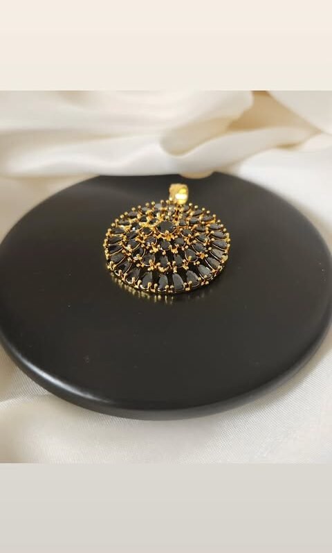 Pendants 2