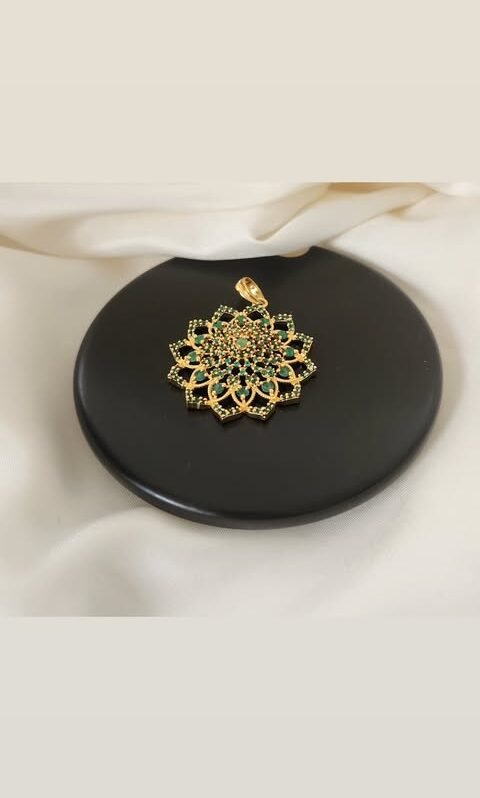 Pendants 4