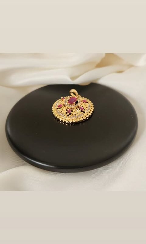 Pendants 7