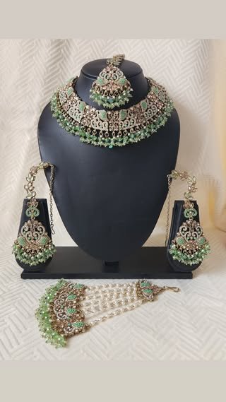 Semi Bridal Set 14