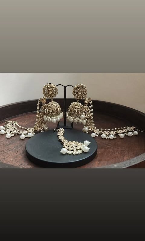 Tikka Earrings Set 1